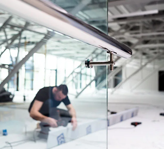 West Melbourne, FL highly skilled glass repair technicians